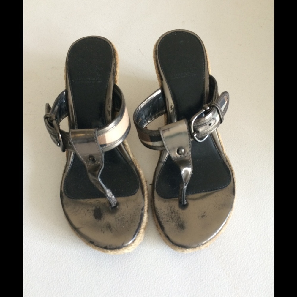 Burberry Check and Metallic Thong Espadrille Wedge Sandals • Size 37 🔴